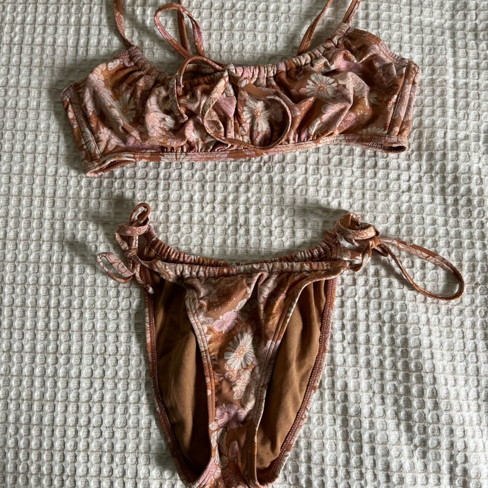 Bikini bottoms
